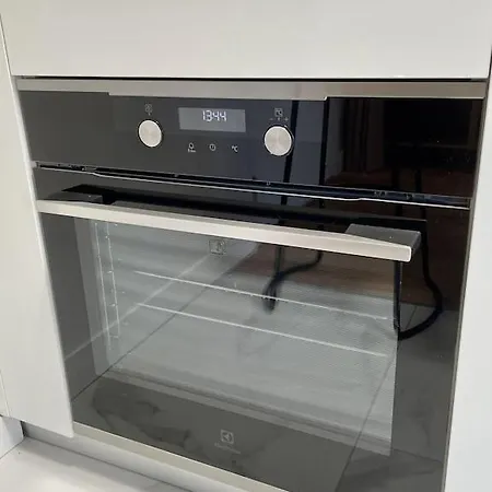 Superb Floor Studio, Center. Apartment